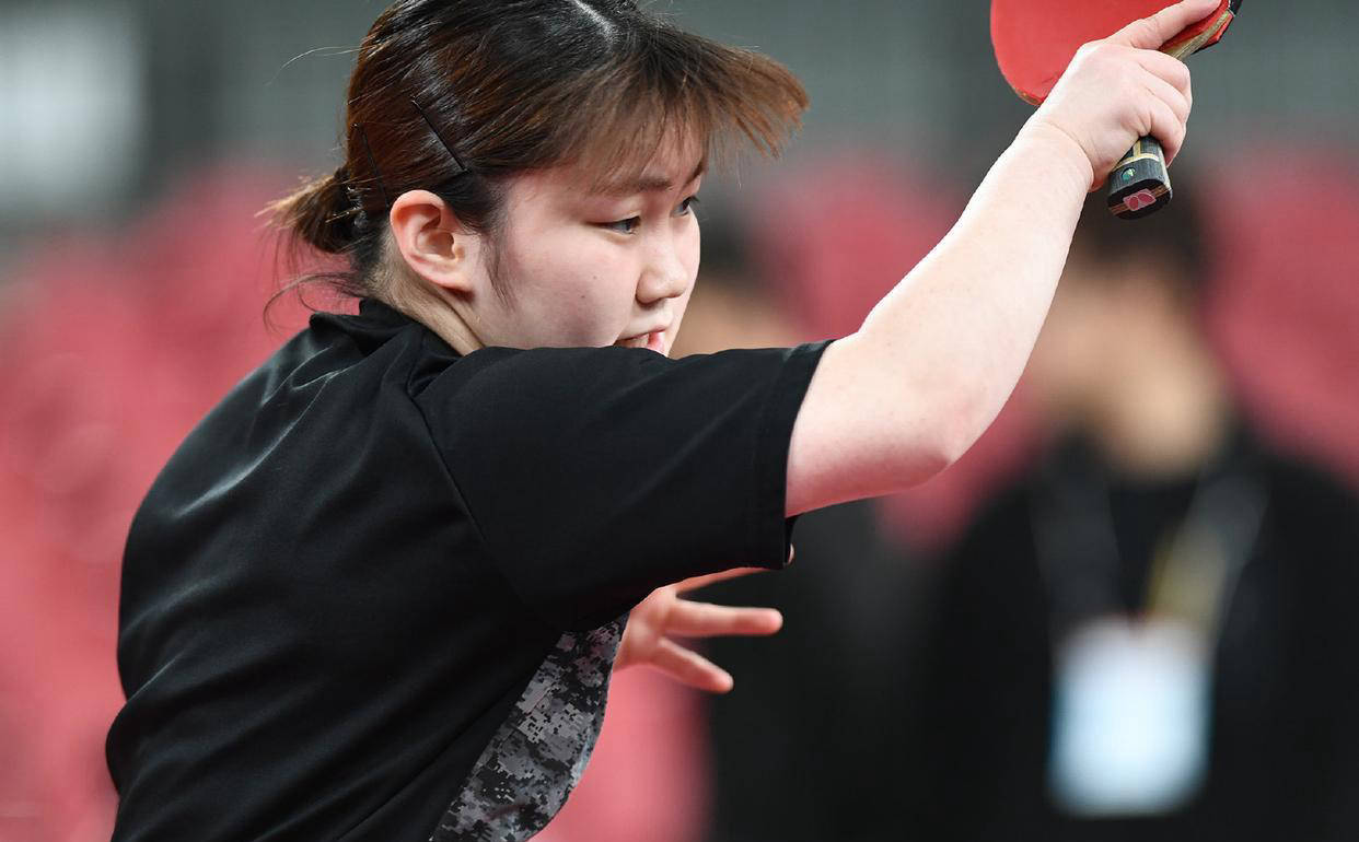 慎踩到扎扎 慎踩到扎扎