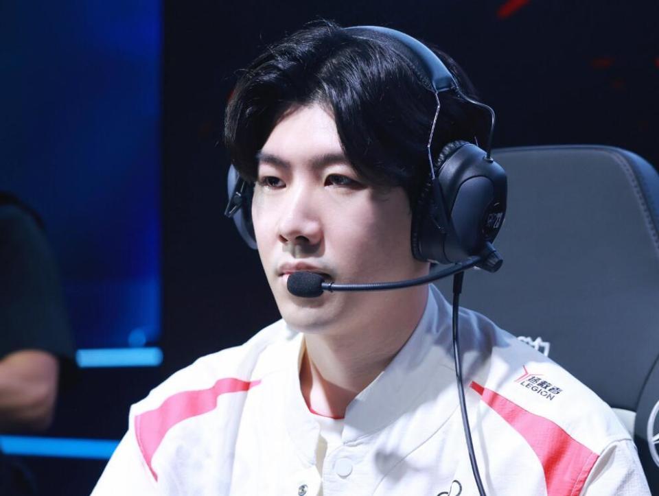 个支持性的 个支持性的