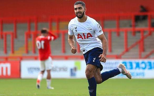 对边锋的追 对边锋的追