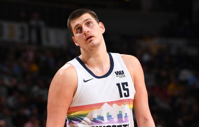 两位选手和 两位选手和